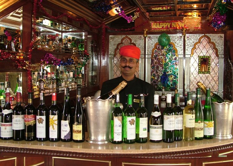 bar of palace on wheels world best luxury train 